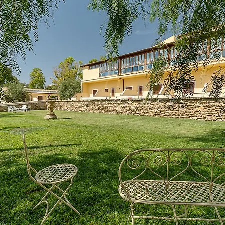 Hotel Calandrino