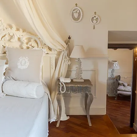 Calandrino 4* شاكا