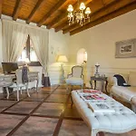 Calandrino Hotel 4*