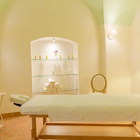 Calandrino Hotel 4*